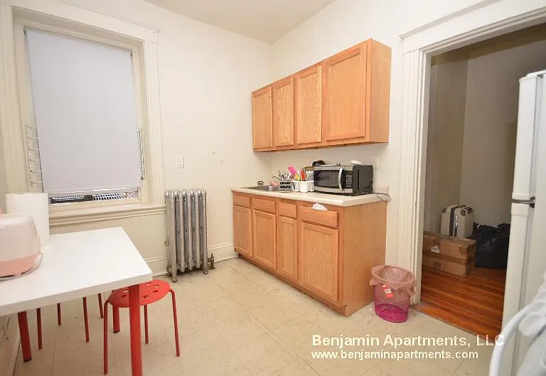 1377 Commonwealth Ave #5 — Photo 2