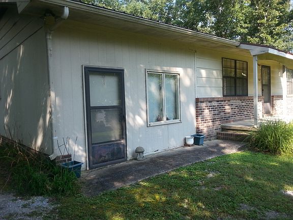 3rd image of 167 Birchwood Dr