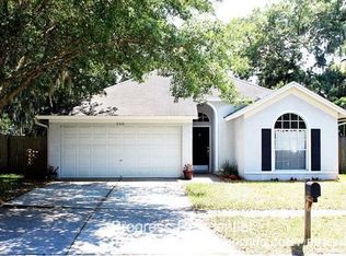 2315 Needham Dr, Valrico, FL 33596