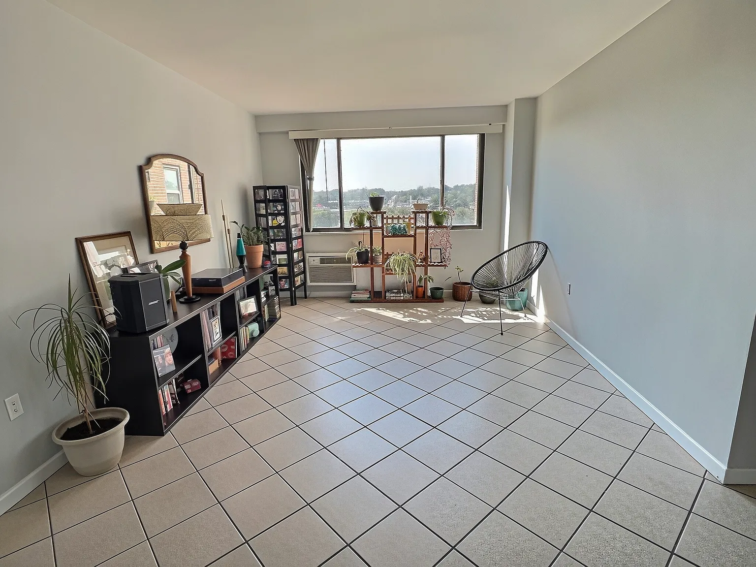 2 bed, 841 sqft, $1,600 — Photo 3