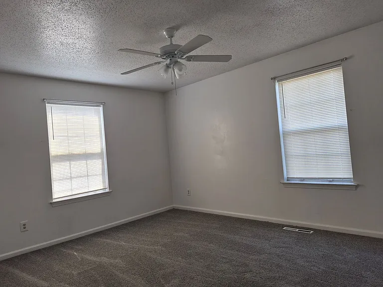 5129 Walkers Grant Ln — Photo 9