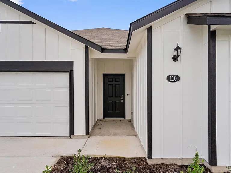 110 Keltic Dr — Photo 4