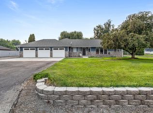 1906 S 44th Ave, Yakima, WA 98903