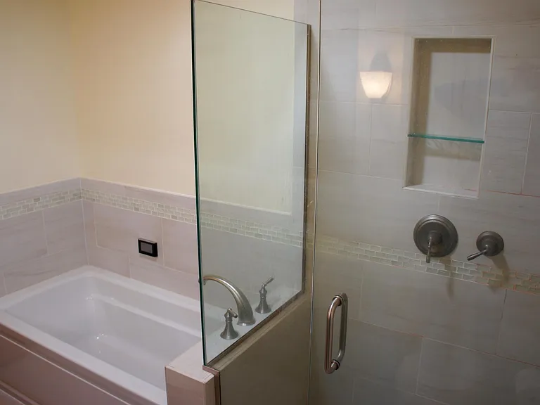 3307 Johnson St NE — Photo 9