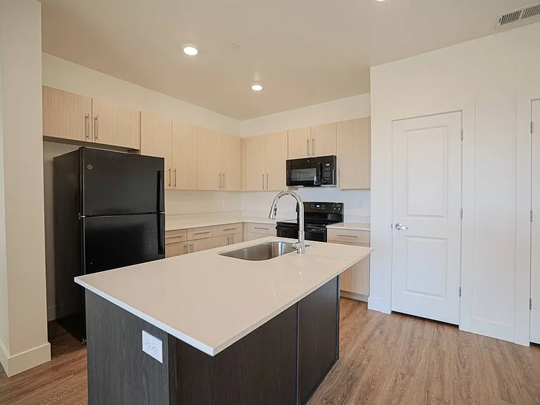 Northgate Apartments — Photo 56