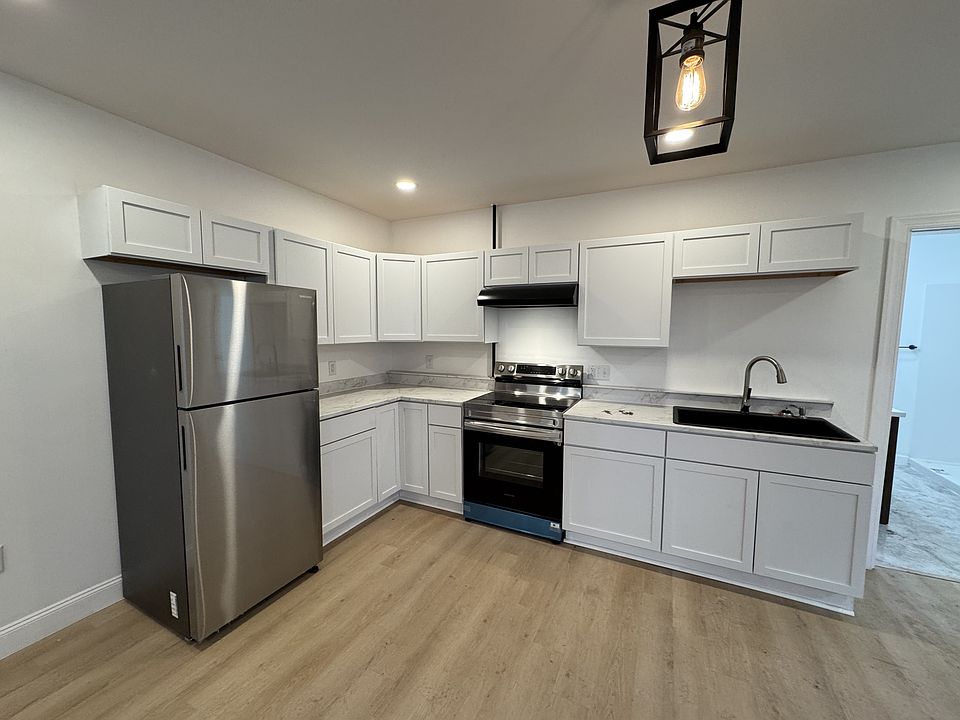1st image of 117 E Arch St #11337921