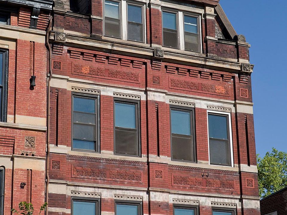 1st image of 2611 Vine St