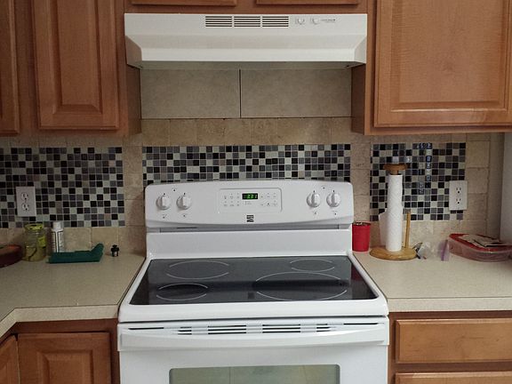 4th image of 601 Southbranch Dr