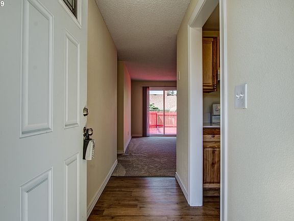 3rd image of 526 NW 54th St