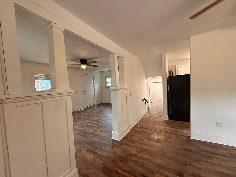933 Golda Pl — Photo 8