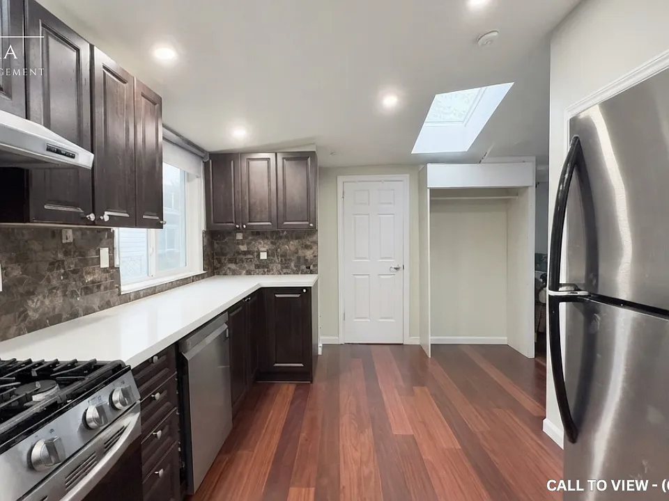 692 Birchmount Rd #14