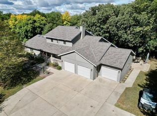 123 Burr Oak Rd, Redwood Falls, MN 56283
