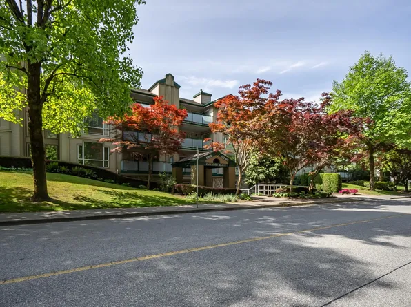 19142 122nd Ave #201, Pitt Meadows, BC V3Y 2P9