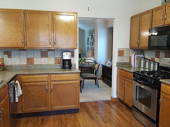 Kitchen with pantry and breakfast nook