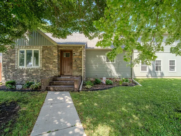 208 SE 2nd St, Ogden, IA 50212