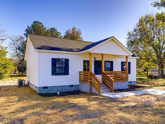 2nd image of 203 Ault Rd