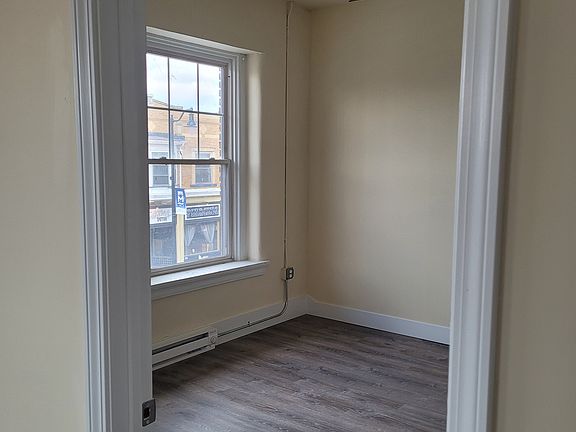 3rd image of 1302 Central Ave