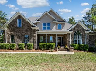 102 Lovetts Ridge Dr, Juliette, GA 31046