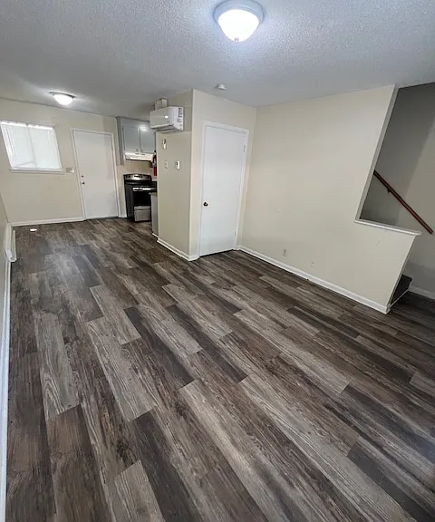 1212 Chesterfield Ave #E — Photo 5