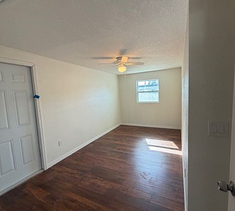2nd image of 1504 Stevensons Dr #B