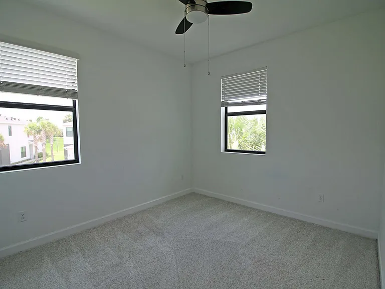 14247 SW Solange St — Photo 12