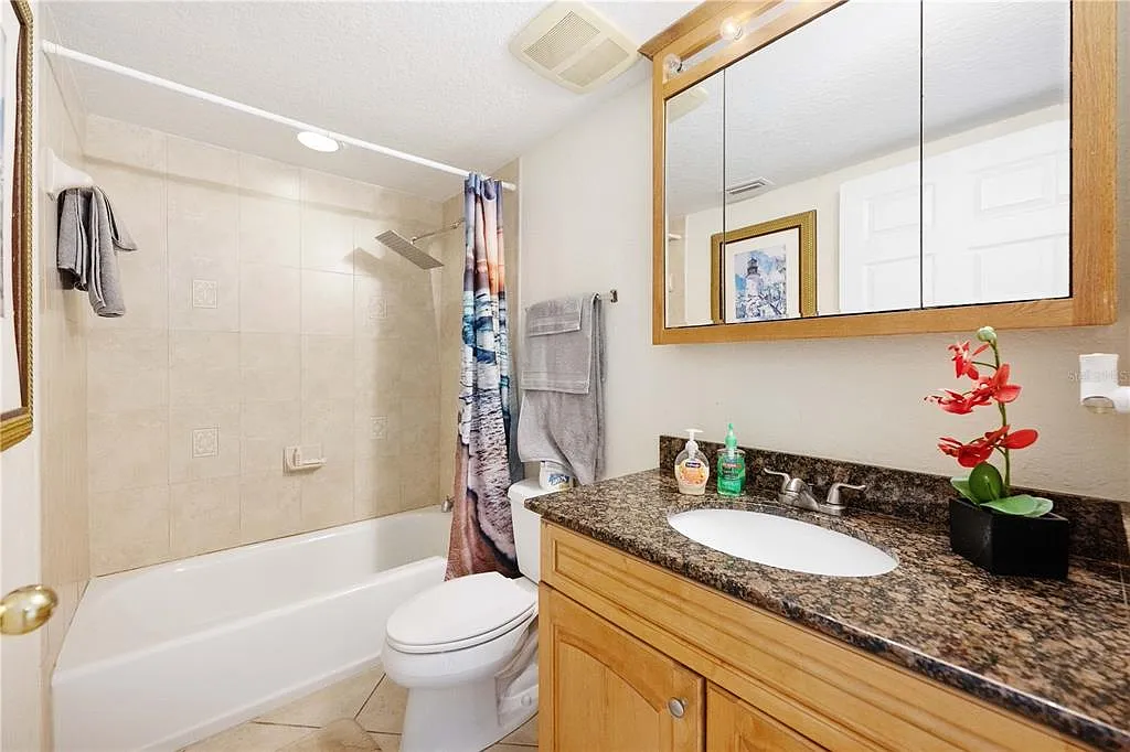 2 bed, 2.0 bath, 1500 sqft, $3,000 — Photo 3