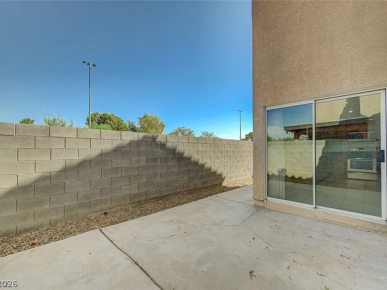 5672 Park City Ave — Photo 27