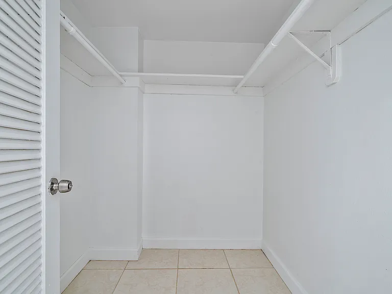 1 Bed 1.5 Bath Model Unit