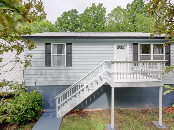 3694 Shiloh Canaan Rd, Palmyra, TN 37142