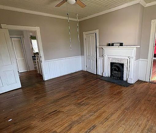 Upstairs room 1