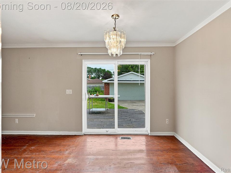 32438 Washington St, photo 12