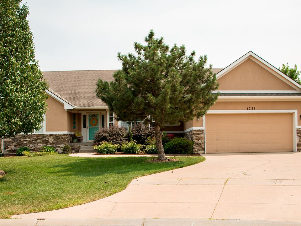 1st image of 1221 W Quail Crossing Ct
