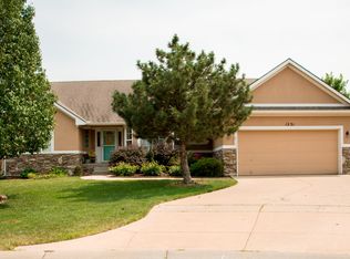 1221 W Quail Crossing Ct, Andover, KS 67002