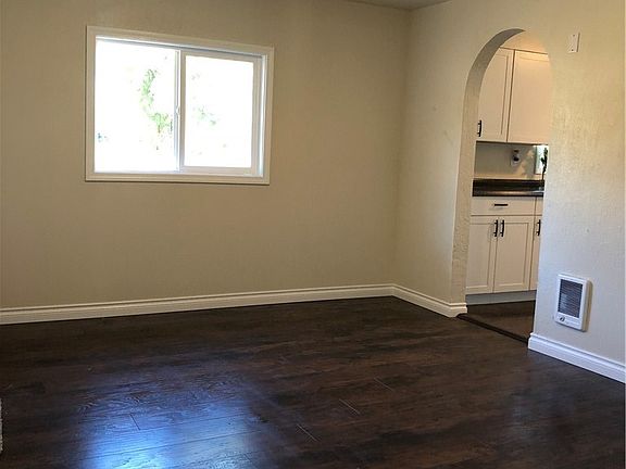 3rd image of 1213 W Timothy Ln