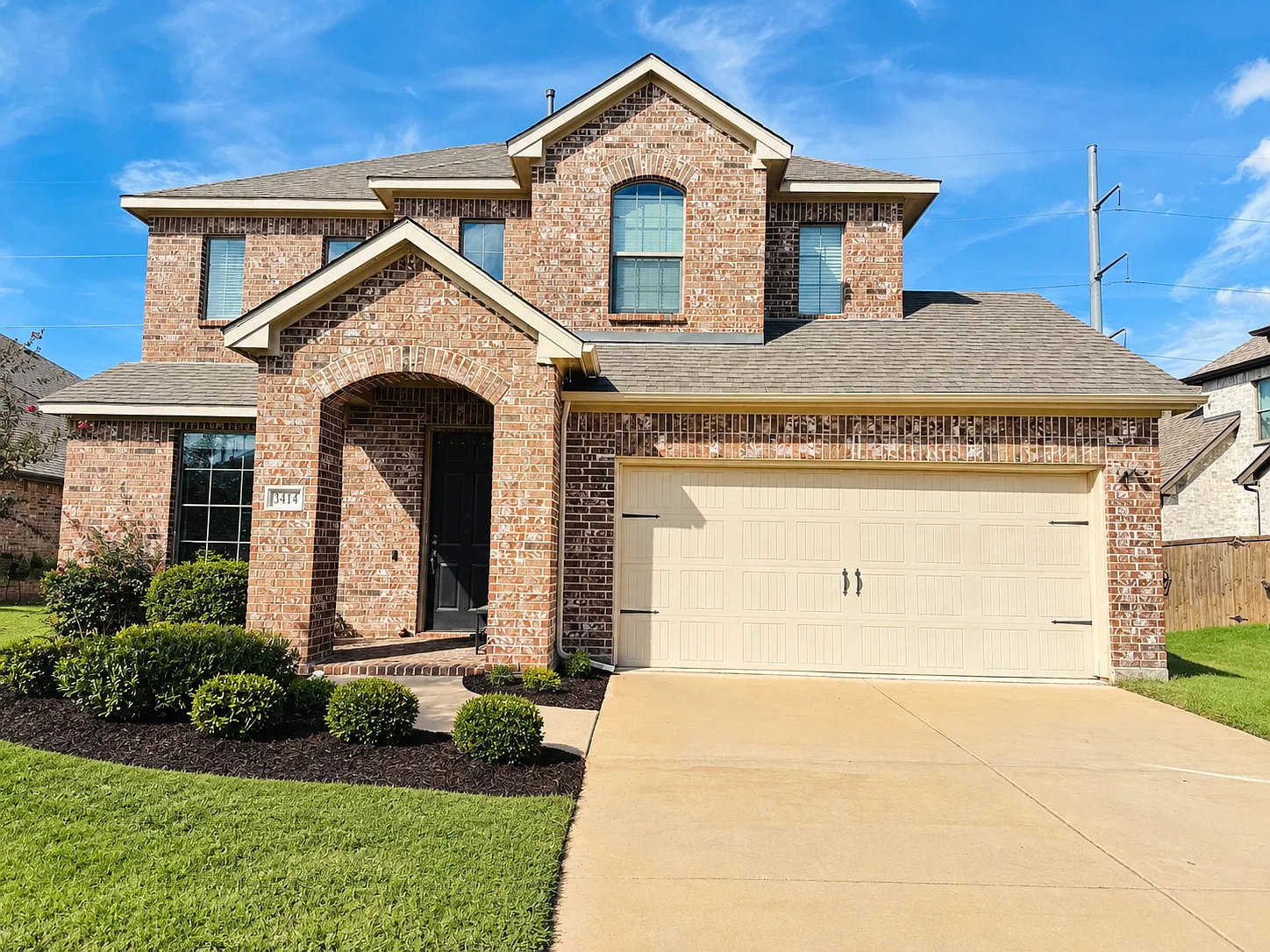 4 bed, 2692 sqft, $3,385 — Photo 1