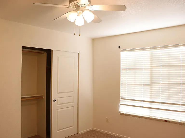 3357 Plaza Candida — Photo 16