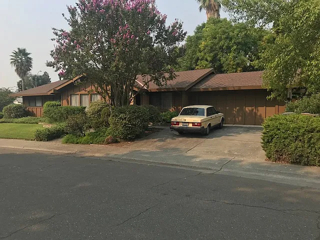 1 bed, 1989 sqft, $895 — Photo 1