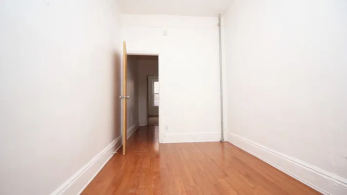 Rented by Nooklyn NYC LLC | media 22