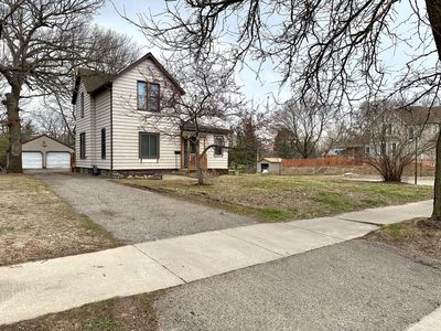 900 2nd Ave NE, Austin, MN, 55912