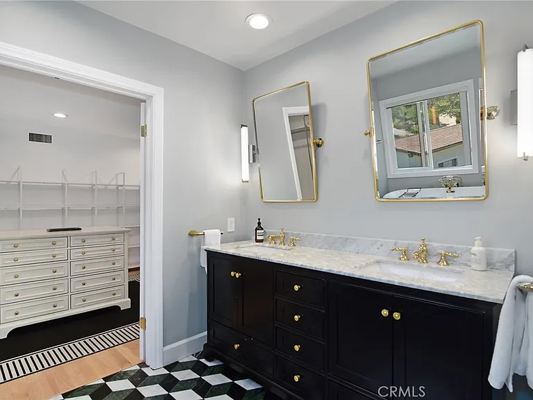 130 Dapplegray Rd — Photo 24