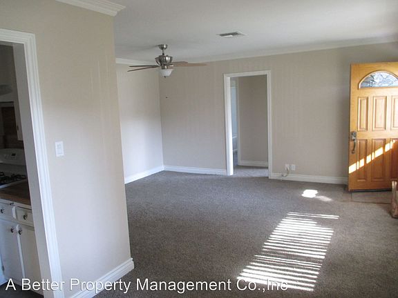 5th image of 4744 Montair Ave