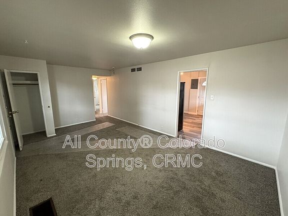 4th image of 1316 Harrison Rd