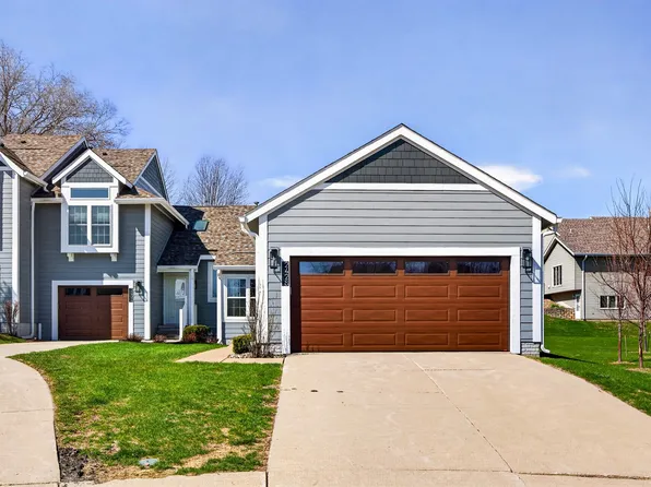 2428 81st Cir, Urbandale, IA 50322