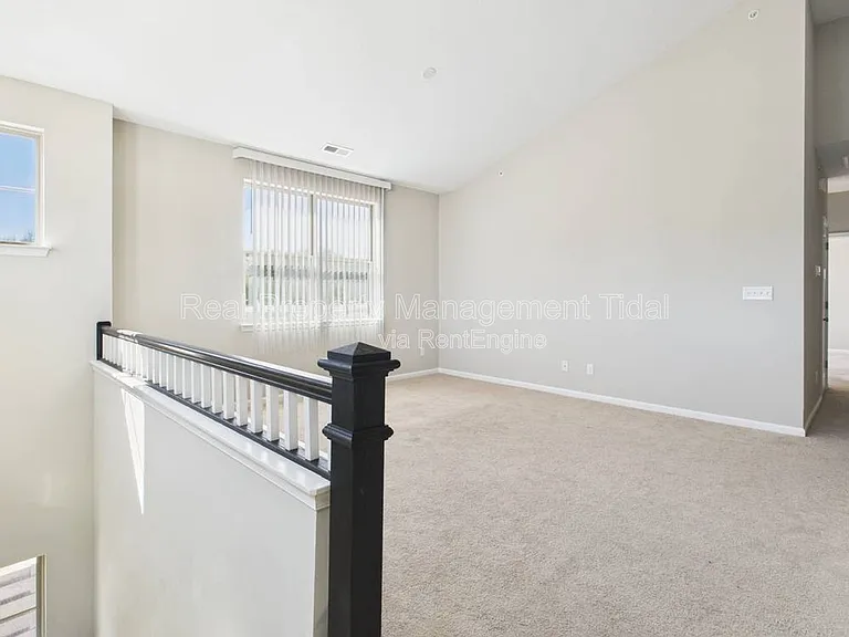 604 Kathy Ann Way — Photo 5