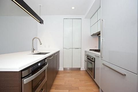 4th image of 22 N 6th St APT 22A