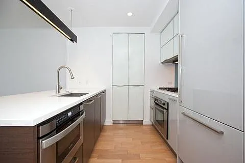 22 N 6th St #22A — Photo 4