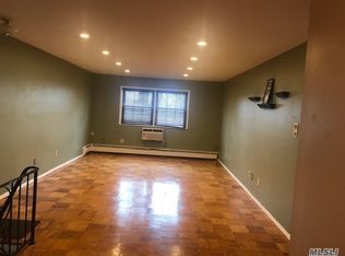705 Towne House Vlg, Hauppauge, NY 11749