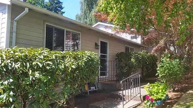 4135 SW View Point Ter — Photo 1