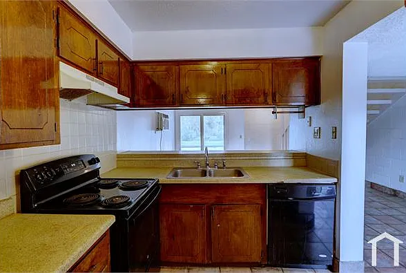 2 bed, $1,200 — Photo 4