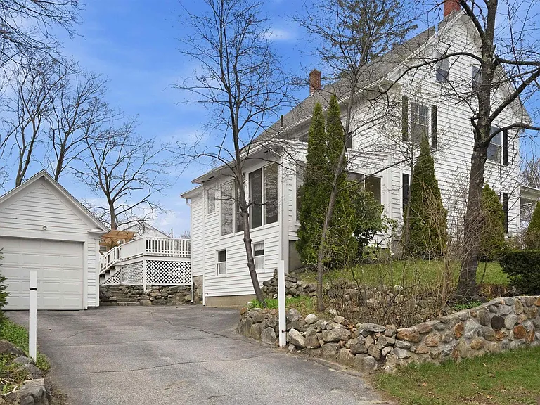 198 Linden St — Photo 15